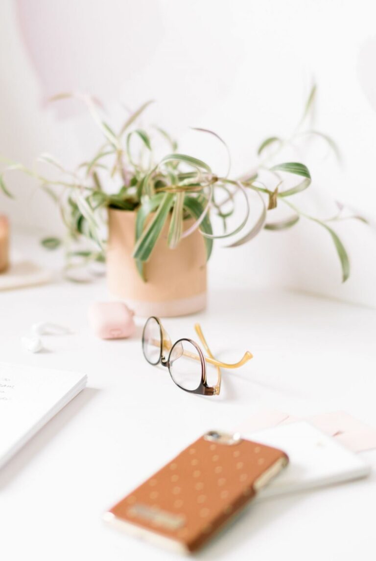 10 Must-Listen Podcasts for Productivity